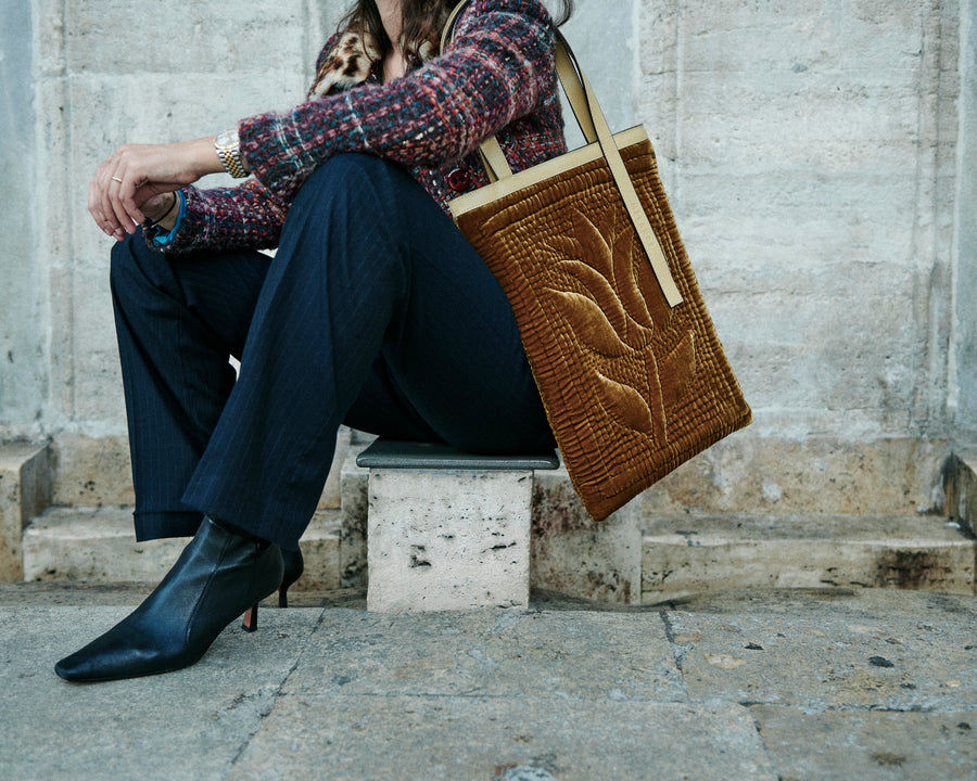 Silk tote bag sales